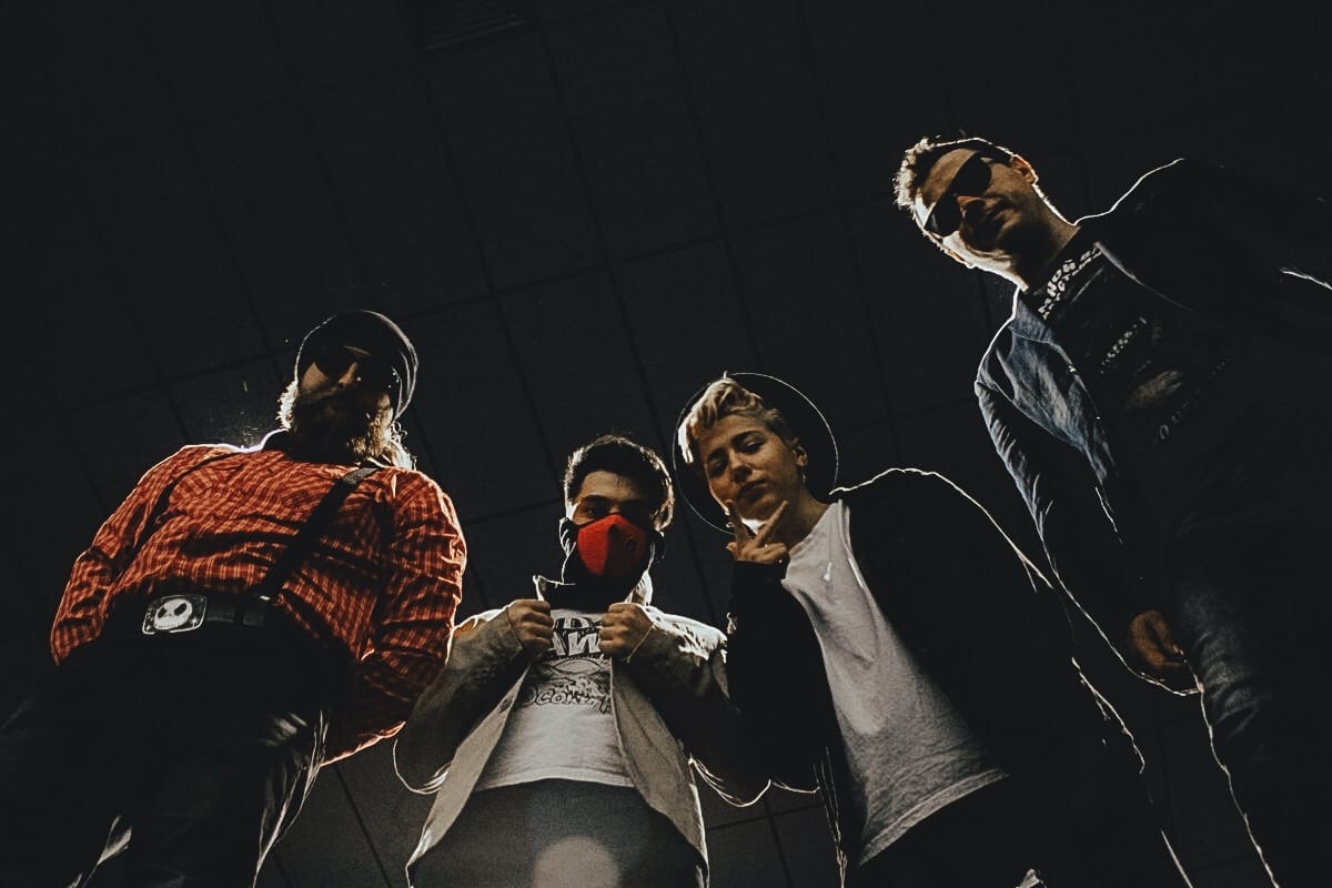 Музыкальная среда. TOP4U