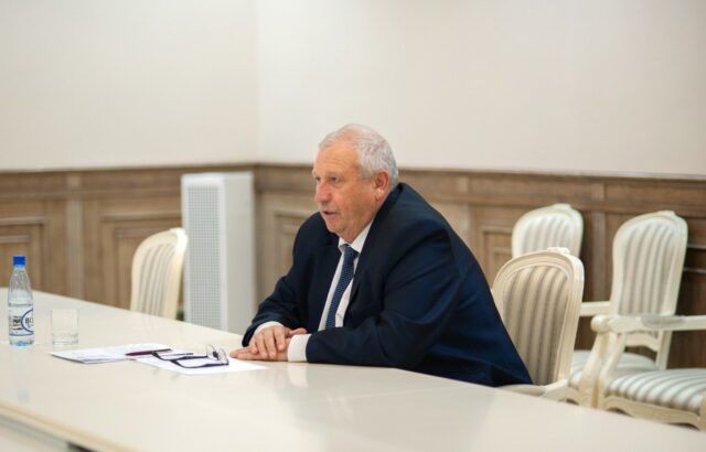 Игорь Руденя обсудил с Николаем Баранников вопросы развития Андреапольского округа Николай Баранник: Мы должны воспитывать достойных людей из наших детей и внуков