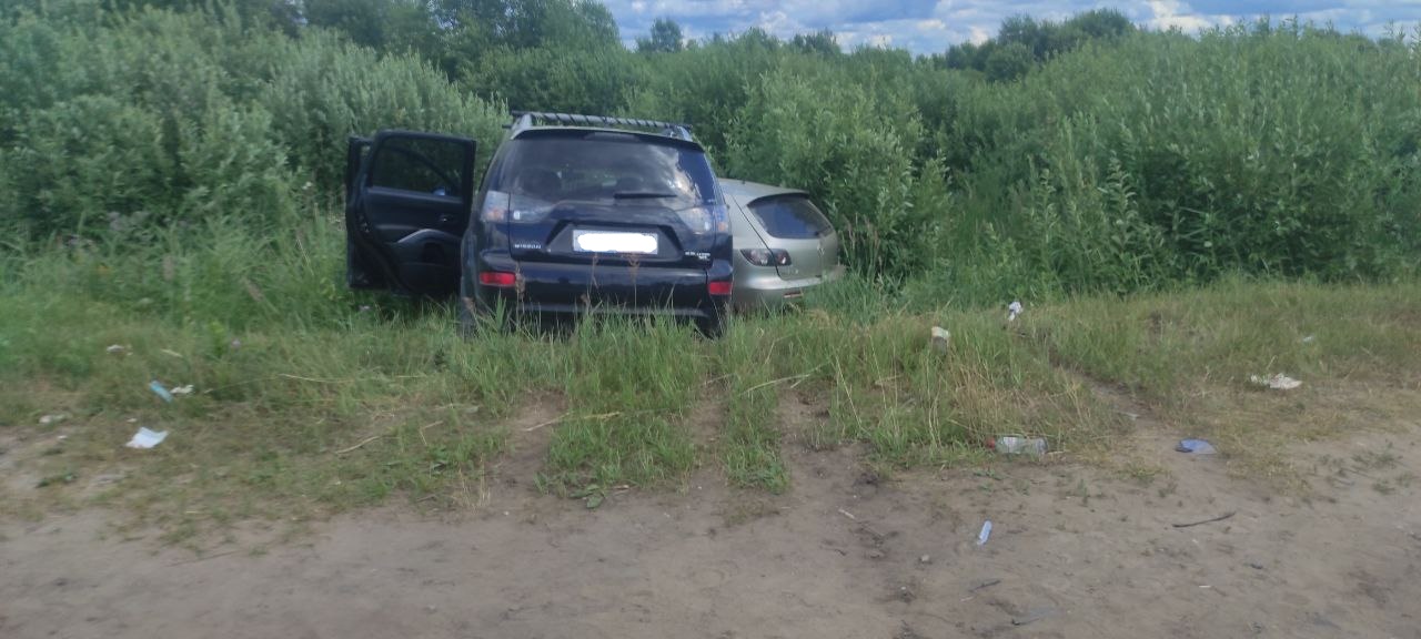 В Тверской области двое молодых людей получили травмы в ДТП на "Золотом кольце" В Тверской области двое молодых людей получили травмы в ДТП на "Золотом кольце"