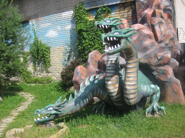 В Тверской области появился дом Змея-Горыныча В Тверской области появился дом Змея-Горыныча