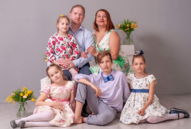 Марина Веселова: Семья, это звучит гордо Марина Веселова: Семья, это звучит гордо