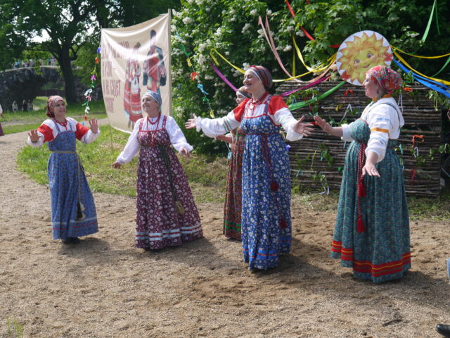В Тверской области солистам и коллективам предлагают стать участниками акции, посвященной Единому дню фольклора