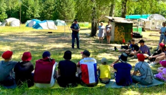 В Конаковском районе для детей организовали мастер-класс по безопасному поведению на воде