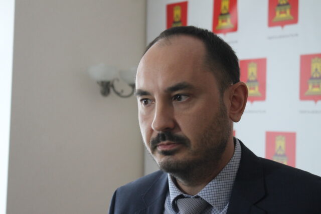 Роман Ершов: Работу исполнителей и поставщиков в образовании необходимо жестко контролировать Роман Ершов: Работу исполнителей и поставщиков в образовании необходимо жестко контролировать