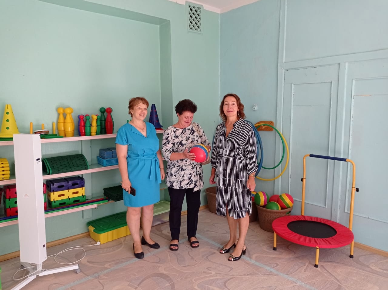 В Твери депутаты и представители родительского сообщества участвуют в приемке школ