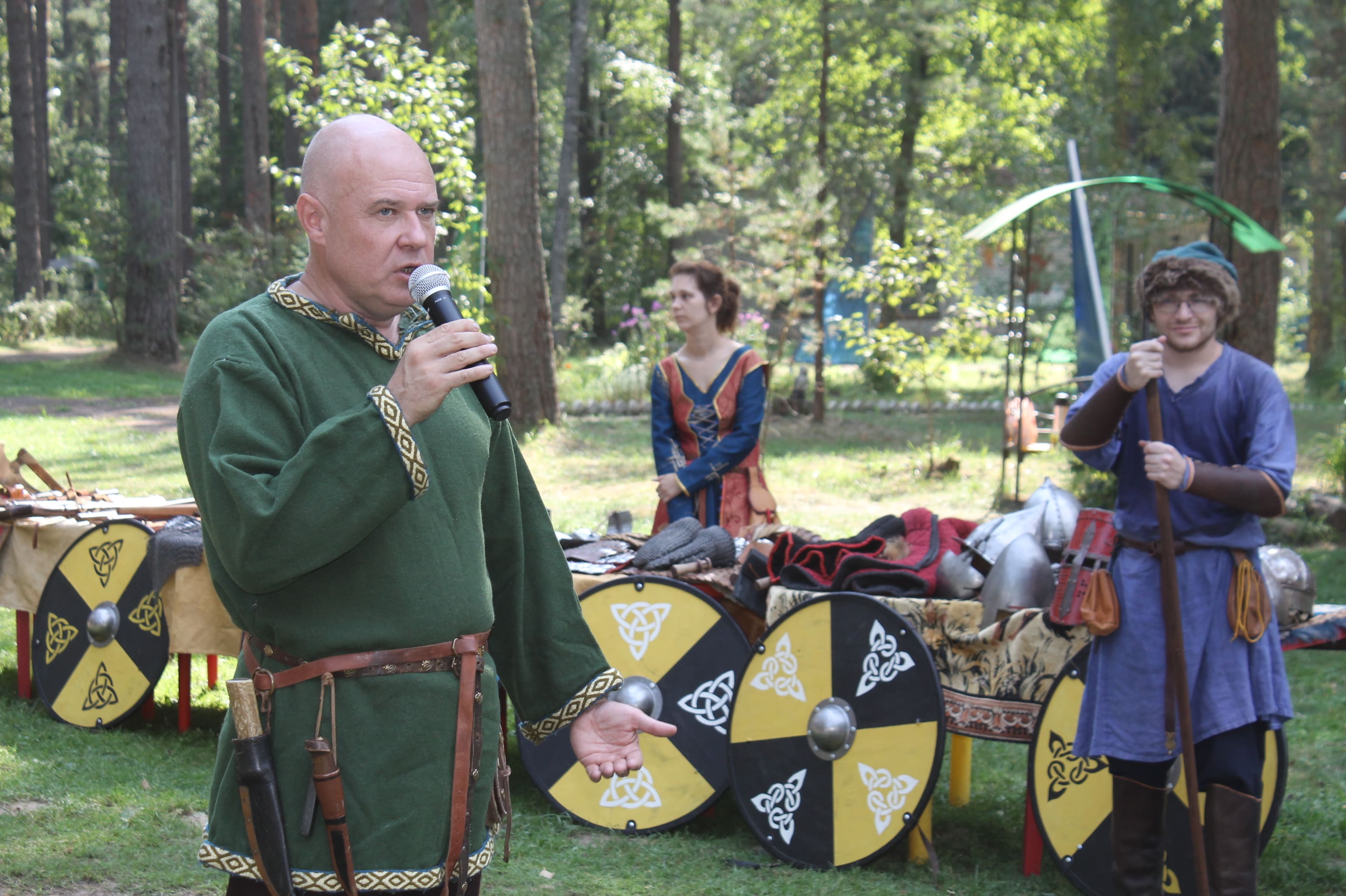В детском лагере под Тверью представили выездную интерактивную экспозицию о военной истории