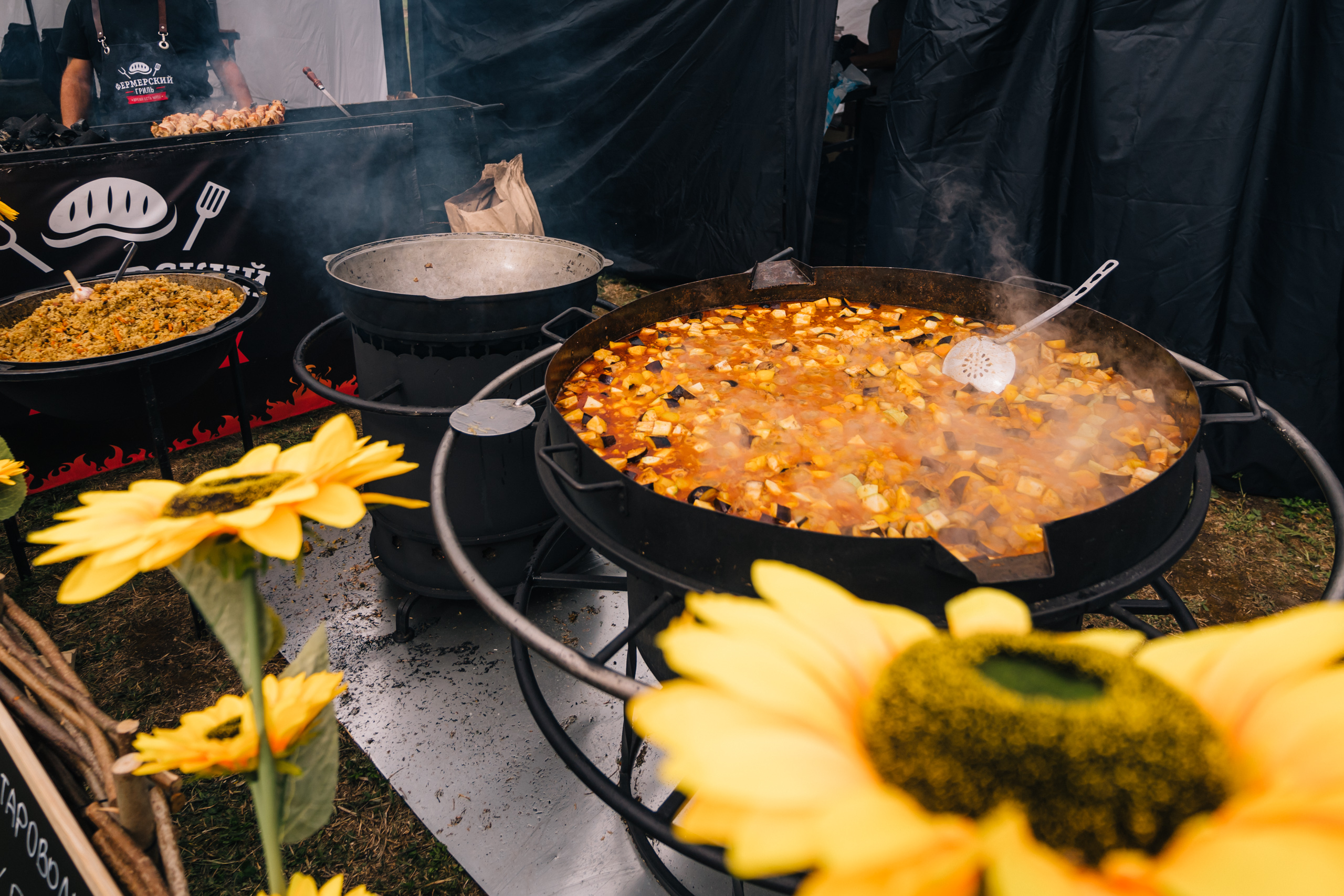 Уха по-селигерски и жаркое по-староволжски: Чем угощали гостей гастрономического фестиваля "Верхневолжье"