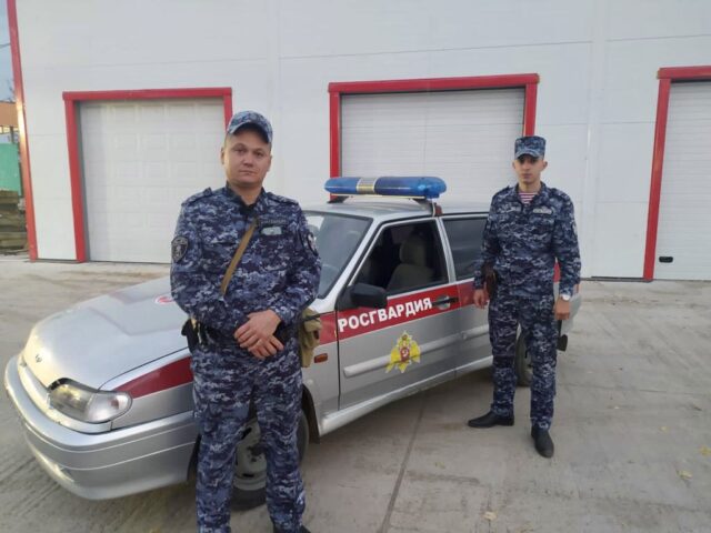 В Тверской области сотрудники Росгвардии спасли тонущего мужчину