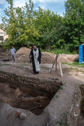 В Торжке археологи обнаружили уникальное захоронение XI–XII веков В Торжке археологи обнаружили уникальное захоронение XI–XII веков