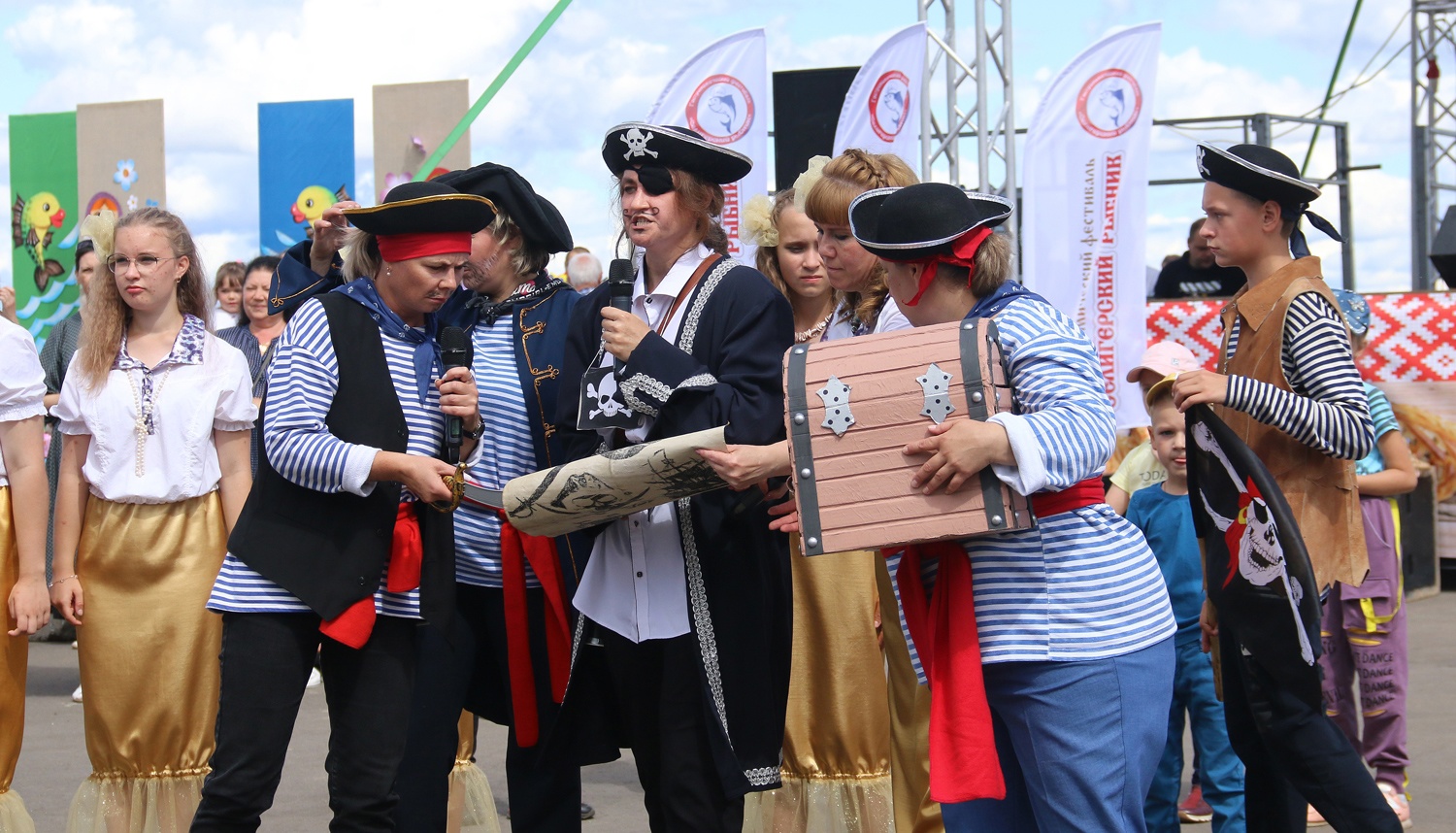 Семь рыб — одно блюдо: Чем удивил фестиваль «Селигерский рыбник» Семь рыб — одно блюдо: Чем удивил фестиваль «Селигерский рыбник»