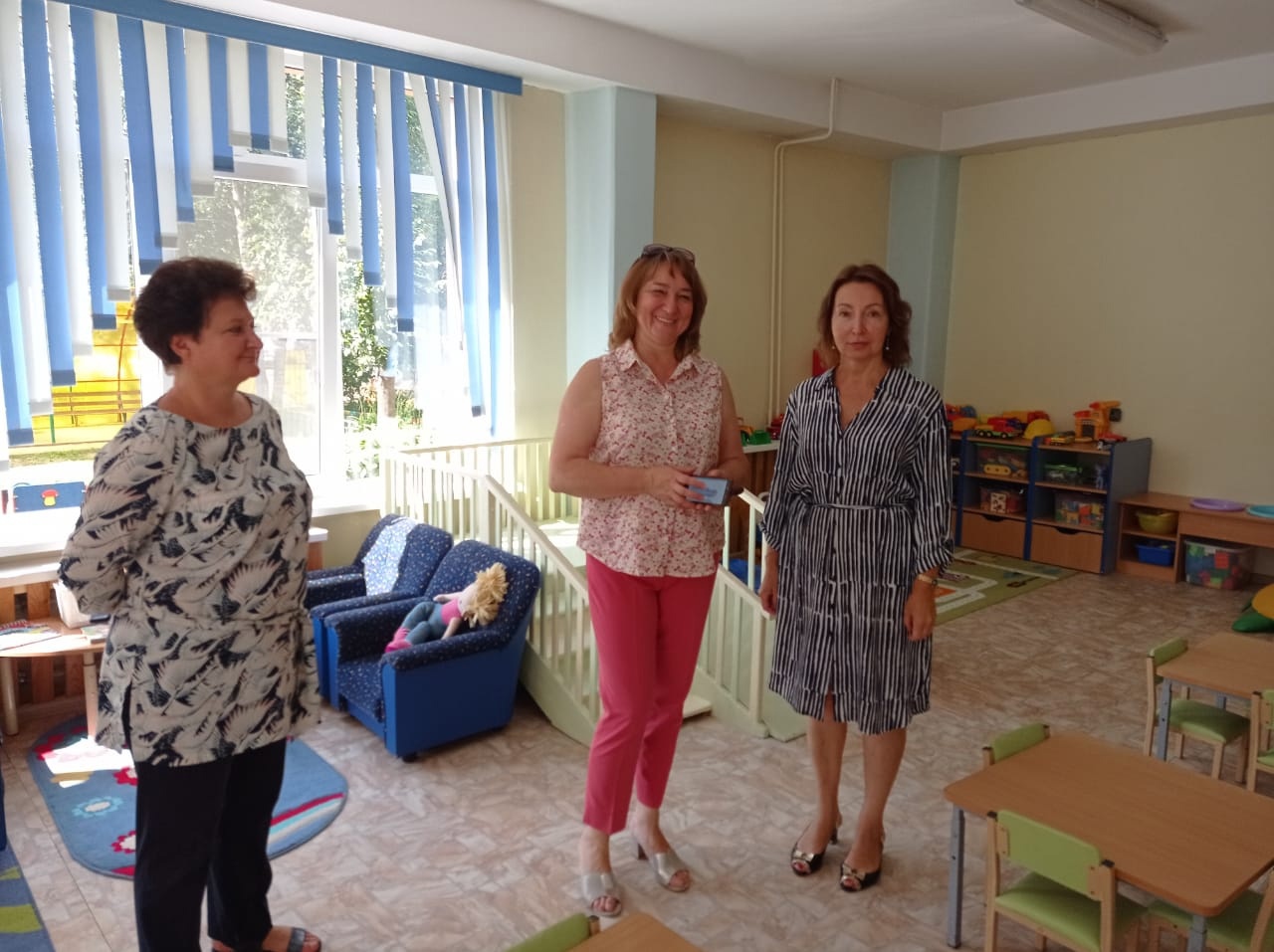 В Твери депутаты и представители родительского сообщества участвуют в приемке школ