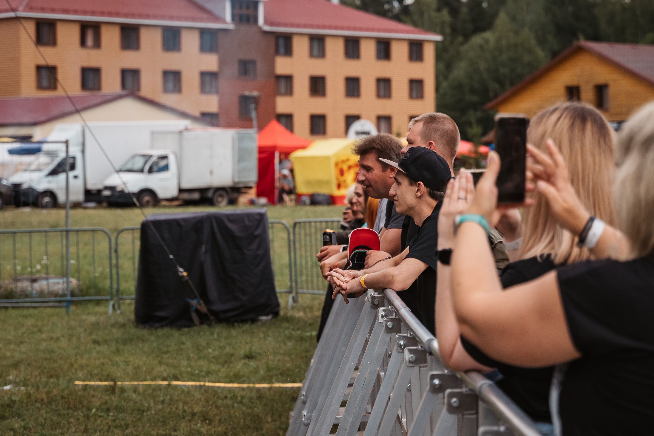 Звездные разборки. Зачем в Тверскую область приехали рок-музыканты со всей страны