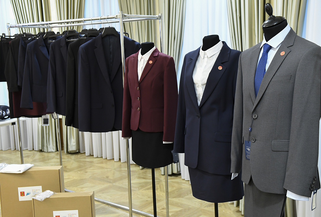 В Тверской области многодетным семьям с детьми-студентами выдадут школьную форму