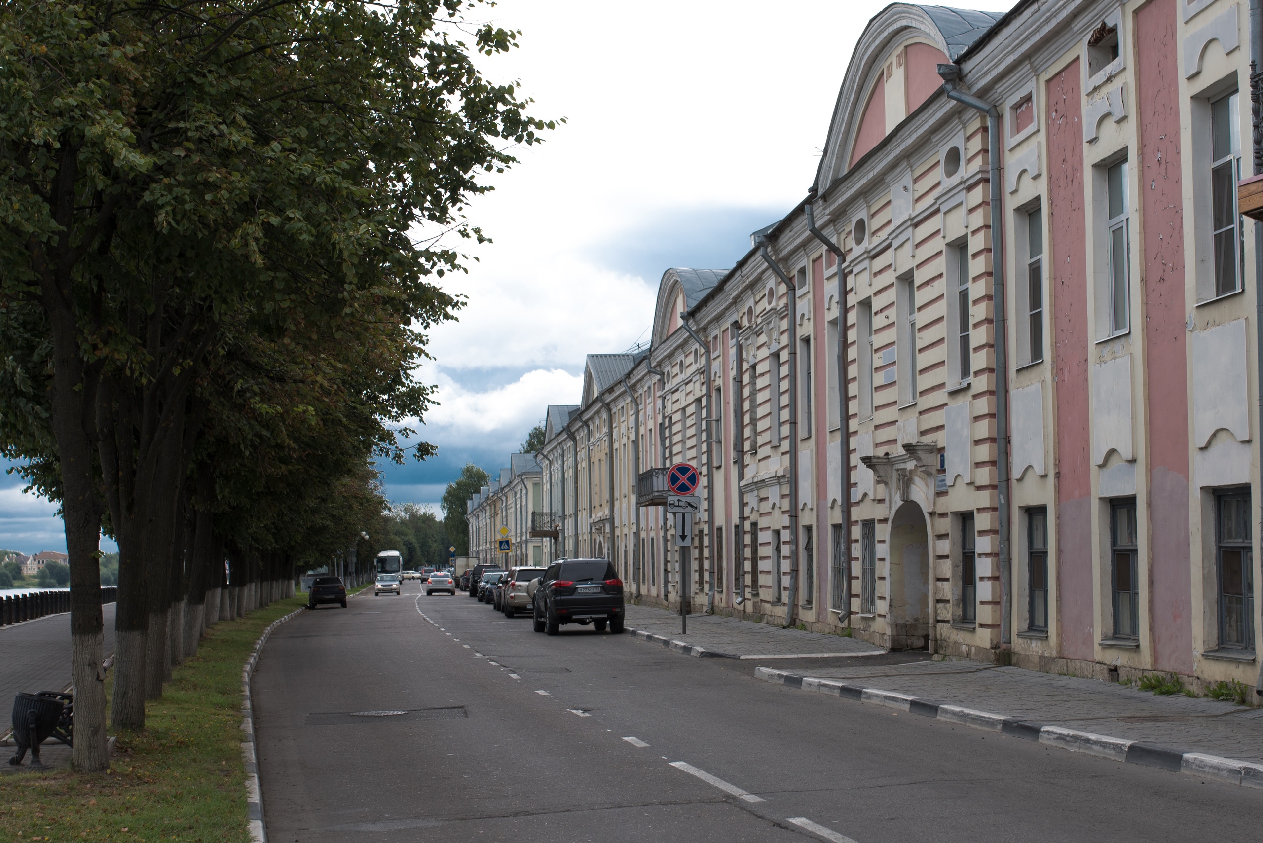 На набережной Степана Разина вновь перекроют дорогу На набережной Степана Разина вновь перекроют дорогу
