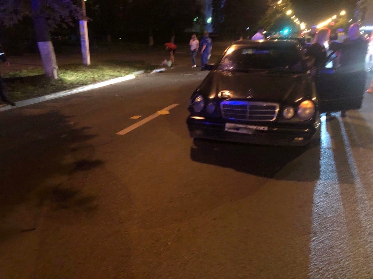 В Твери водитель иномарки сбил двух пешеходов