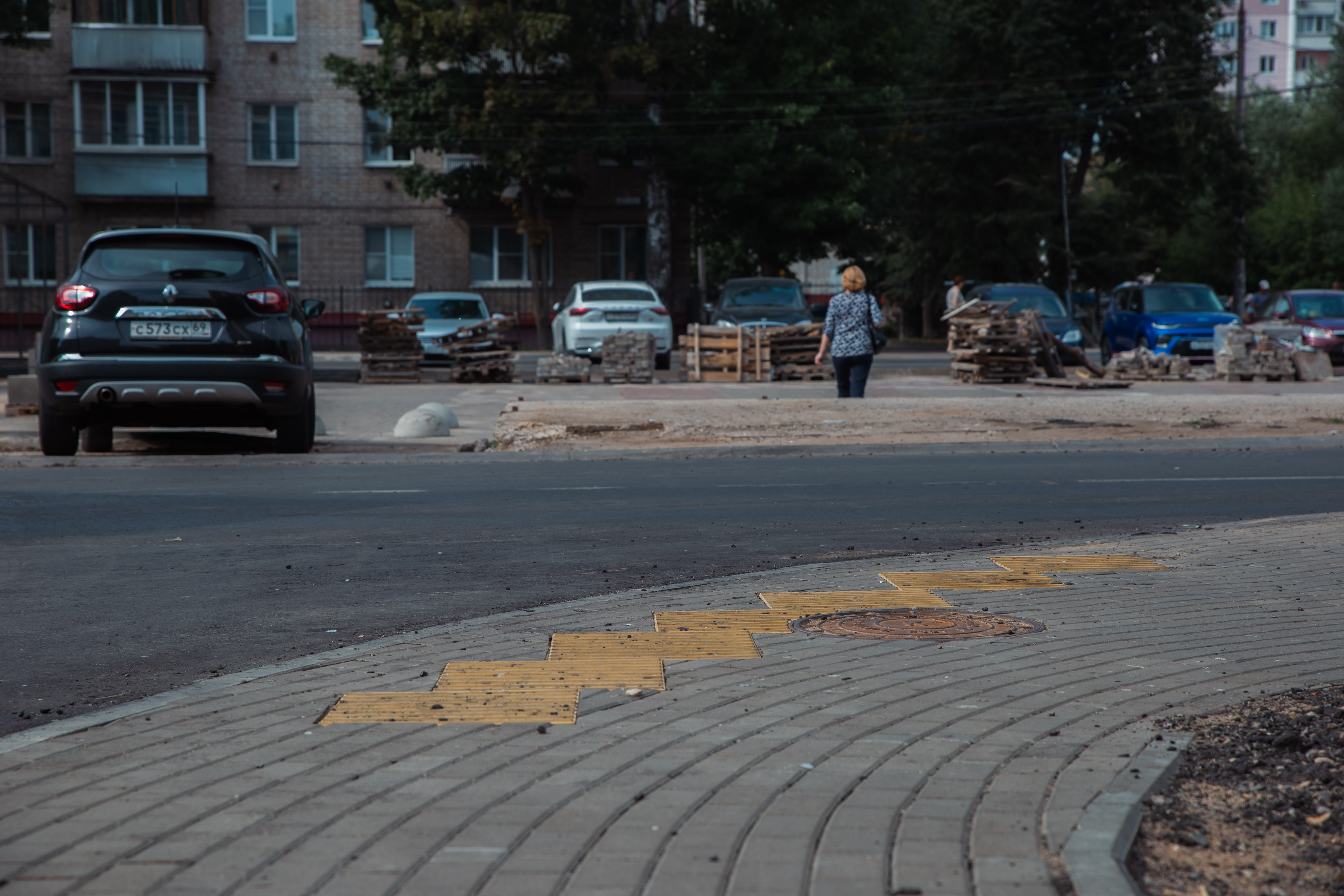Пройти и проехать: Ремонт дорог идет во всех районах Твери