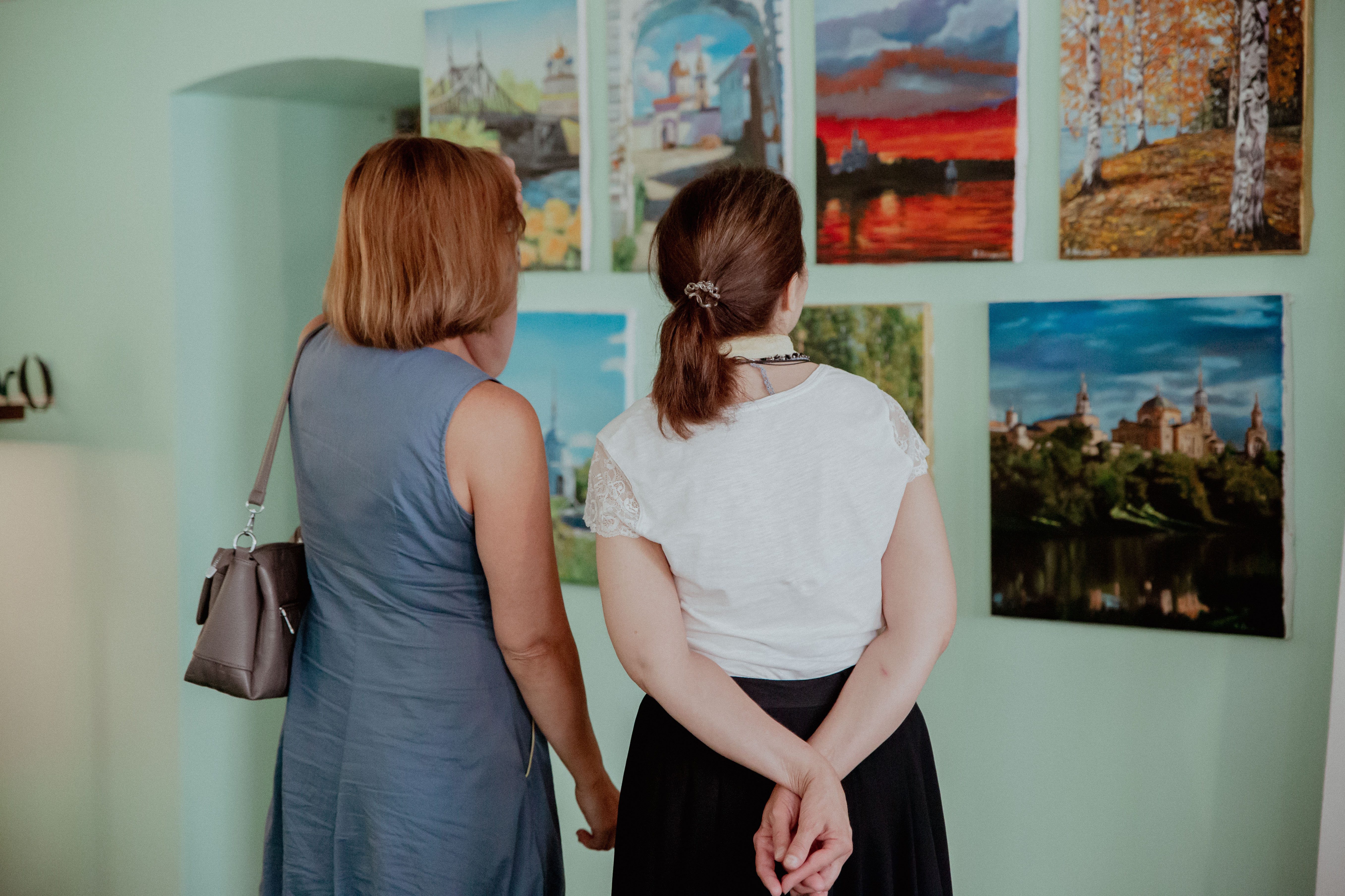 Изучать историю руками: Как в новом музее в Твери сочетаются древние костюмы и очки виртуальной реальности