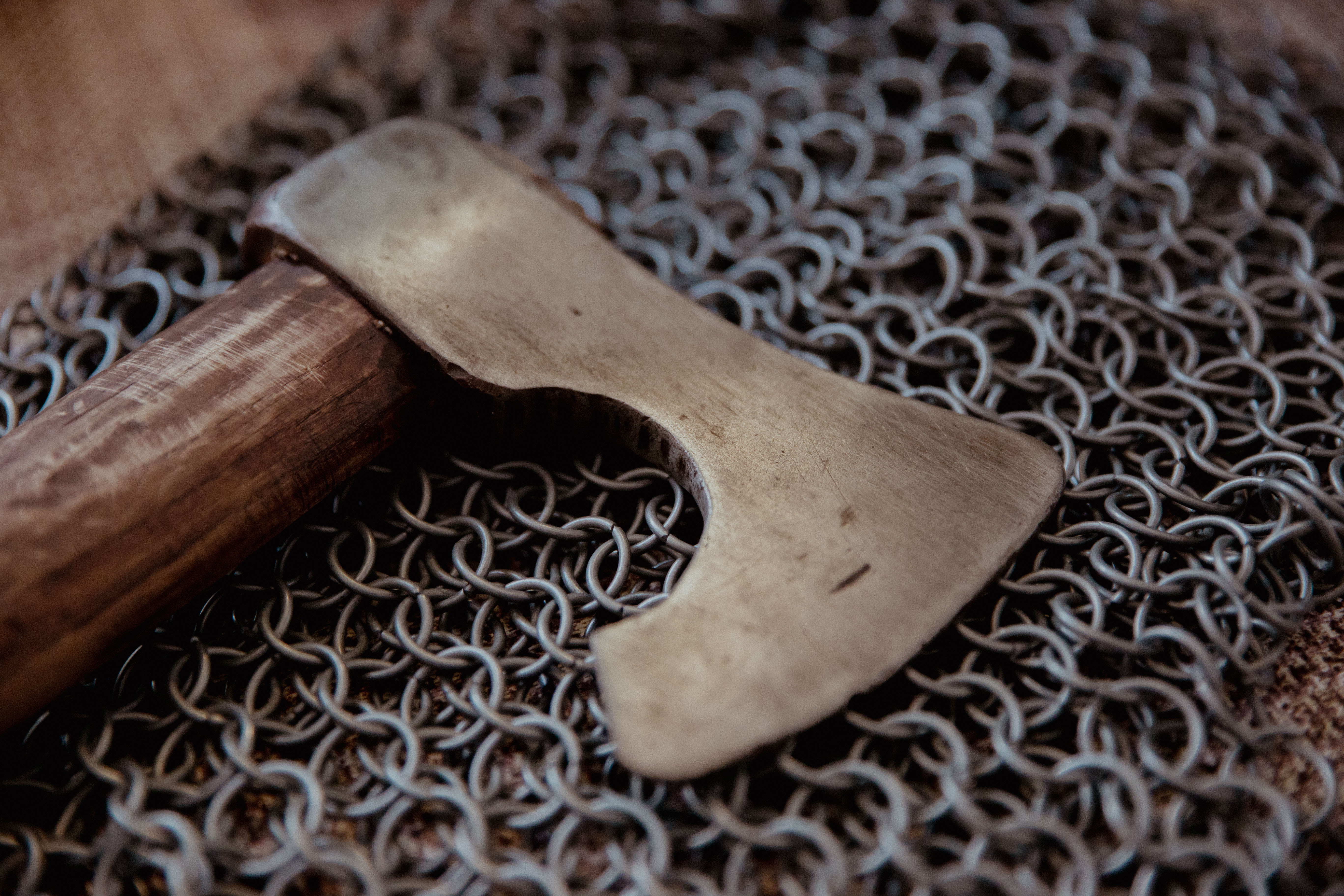 Изучать историю руками: Как в новом музее в Твери сочетаются древние костюмы и очки виртуальной реальности