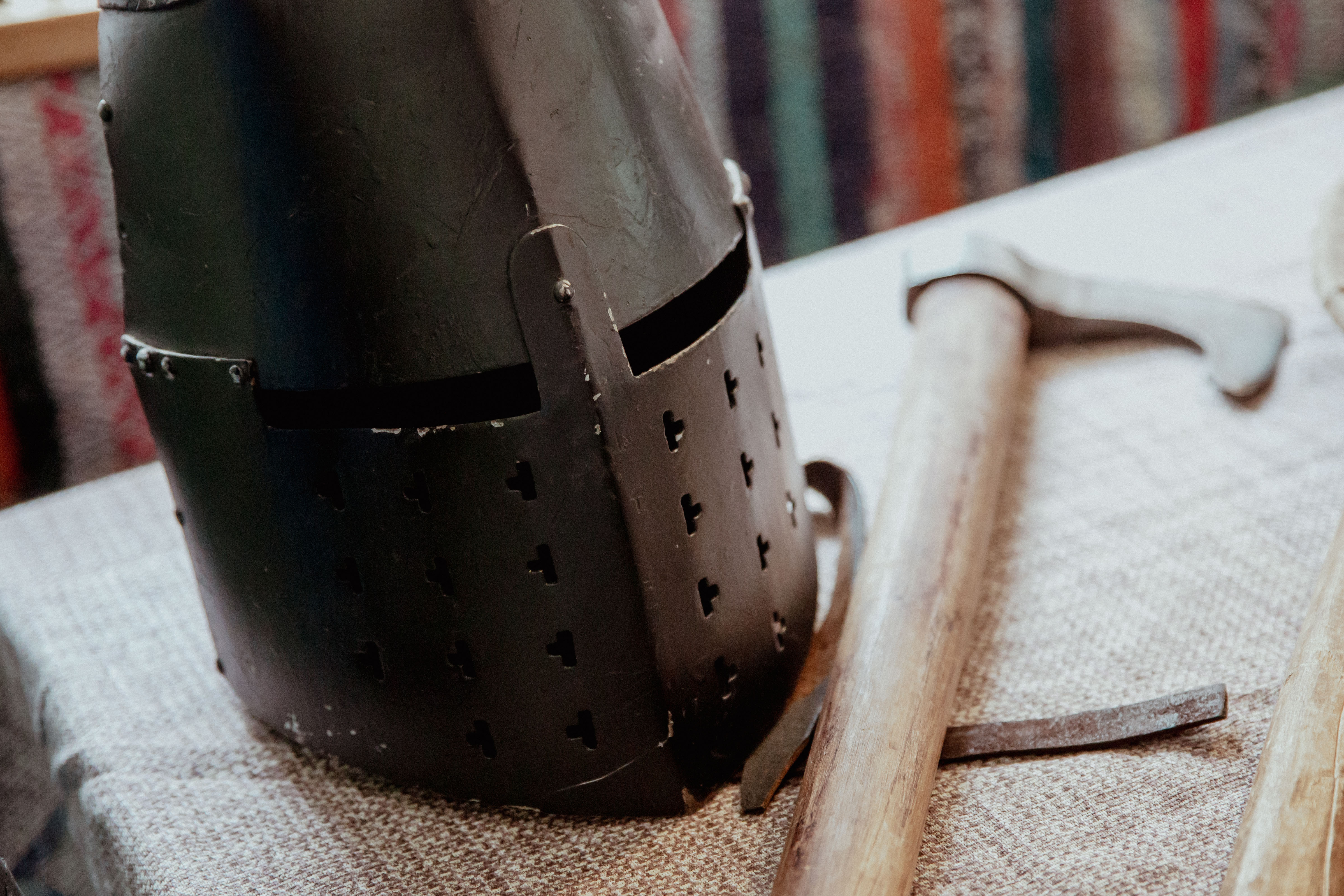 Изучать историю руками: Как в новом музее в Твери сочетаются древние костюмы и очки виртуальной реальности