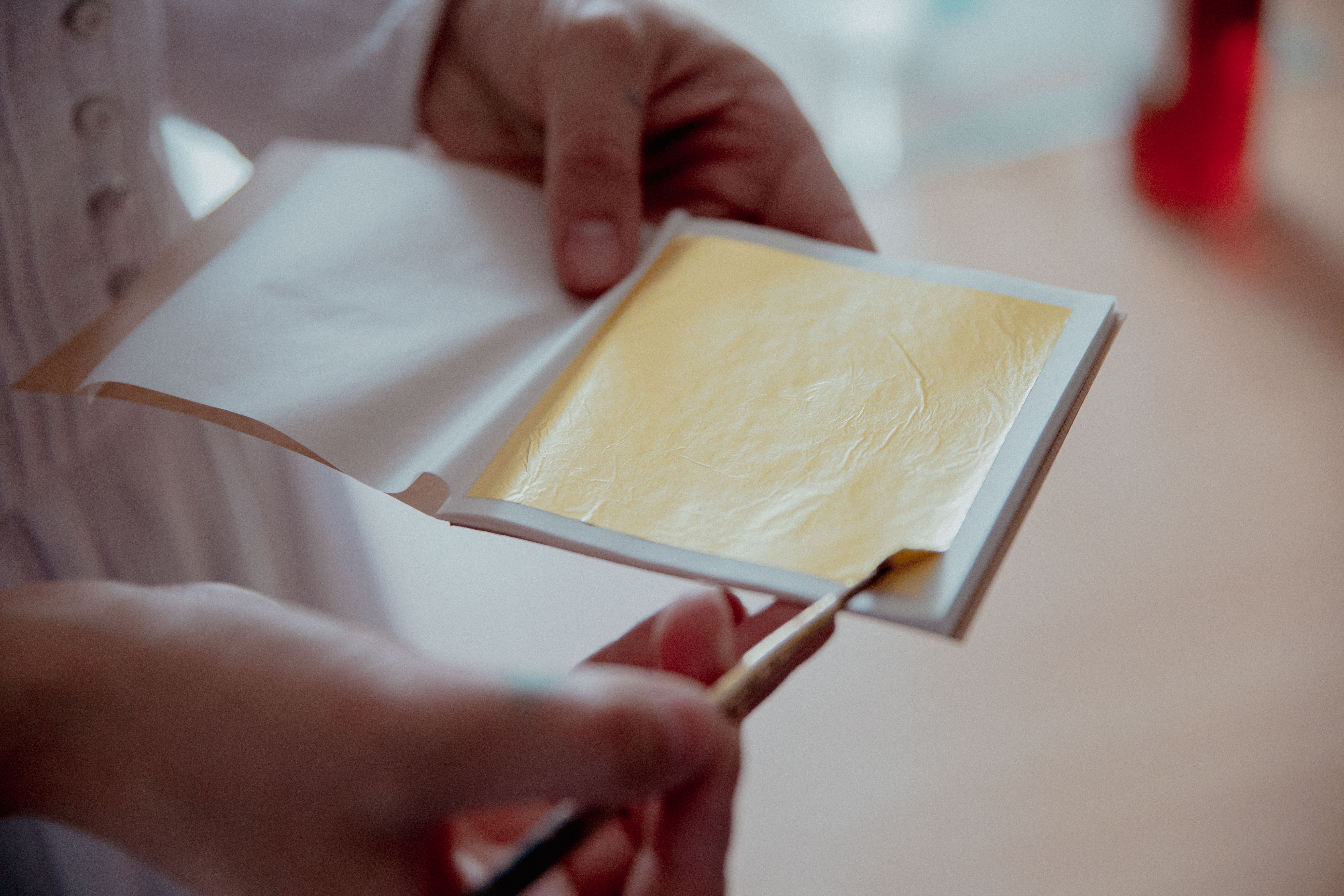 Изучать историю руками: Как в новом музее в Твери сочетаются древние костюмы и очки виртуальной реальности