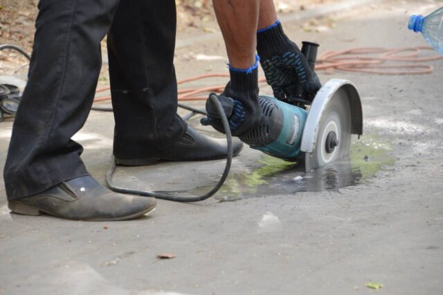 В Твери депутаты городской Думы и общественники принимают участие в приемке дворов