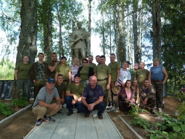 В Нелидовском районе благоустроили воинское захоронение В Нелидовском районе благоустроили воинское захоронение