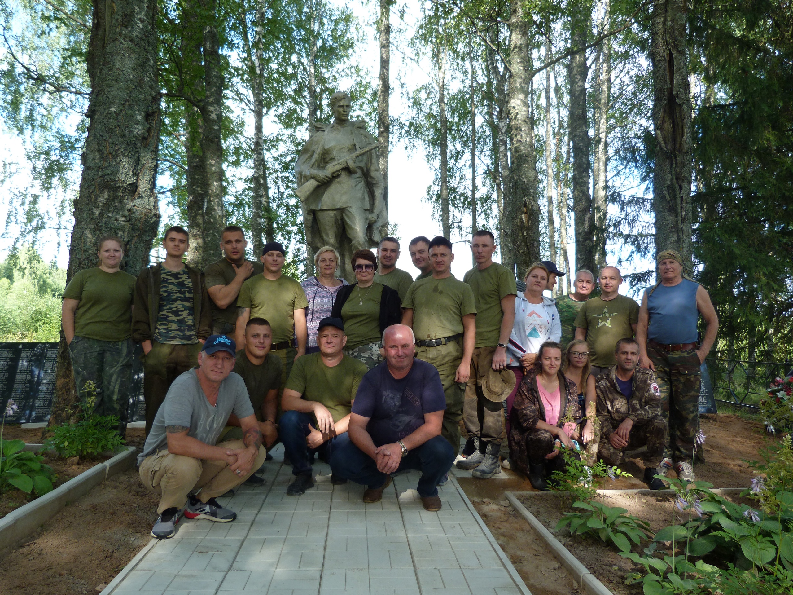 В Нелидовском районе благоустроили воинское захоронение