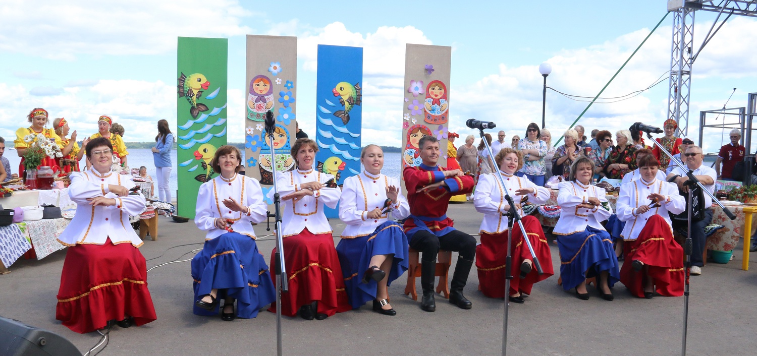 Семь рыб — одно блюдо: Чем удивил фестиваль «Селигерский рыбник» Семь рыб — одно блюдо: Чем удивил фестиваль «Селигерский рыбник»
