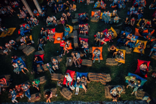 Мультимедийный парк "Россия - Моя история" приглашает на просмотр короткометражек про родителей и детей Мультимедийный парк "Россия - Моя история" приглашает на просмотр короткометражек про родителей и детей