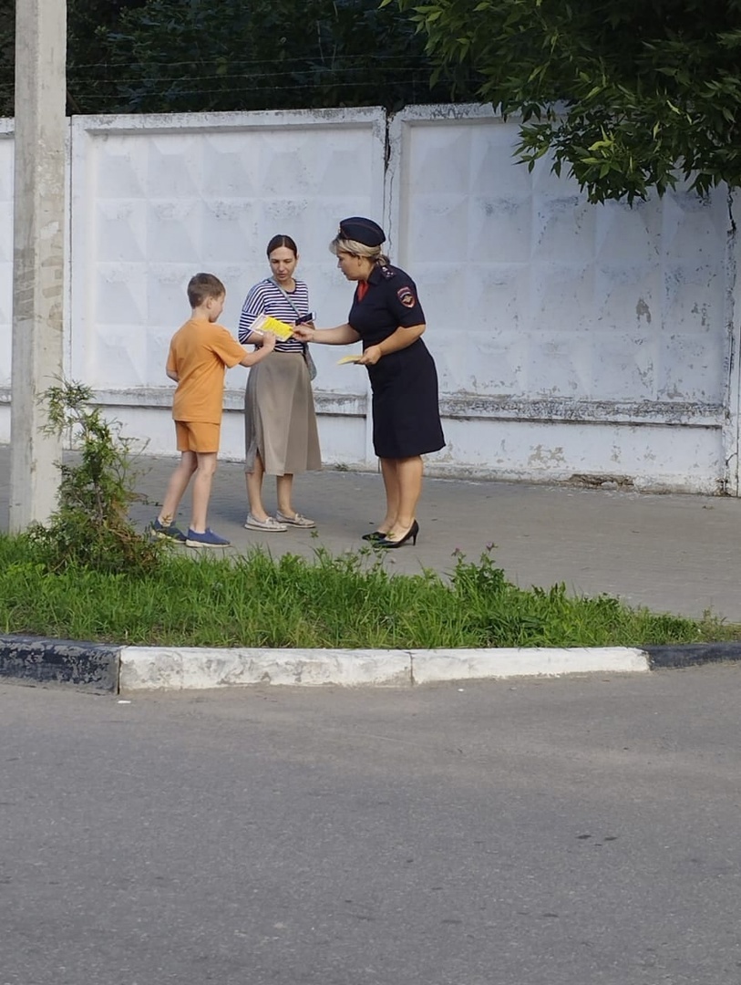 Сотрудники Ржевской Госавтоинспекции напомнили пешеходам Правила дорожного движения