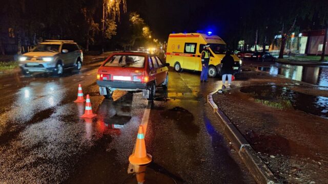 В Твери на пешеходном переходе сбили пенсионерку В Твери на пешеходном переходе сбили пенсионерку
