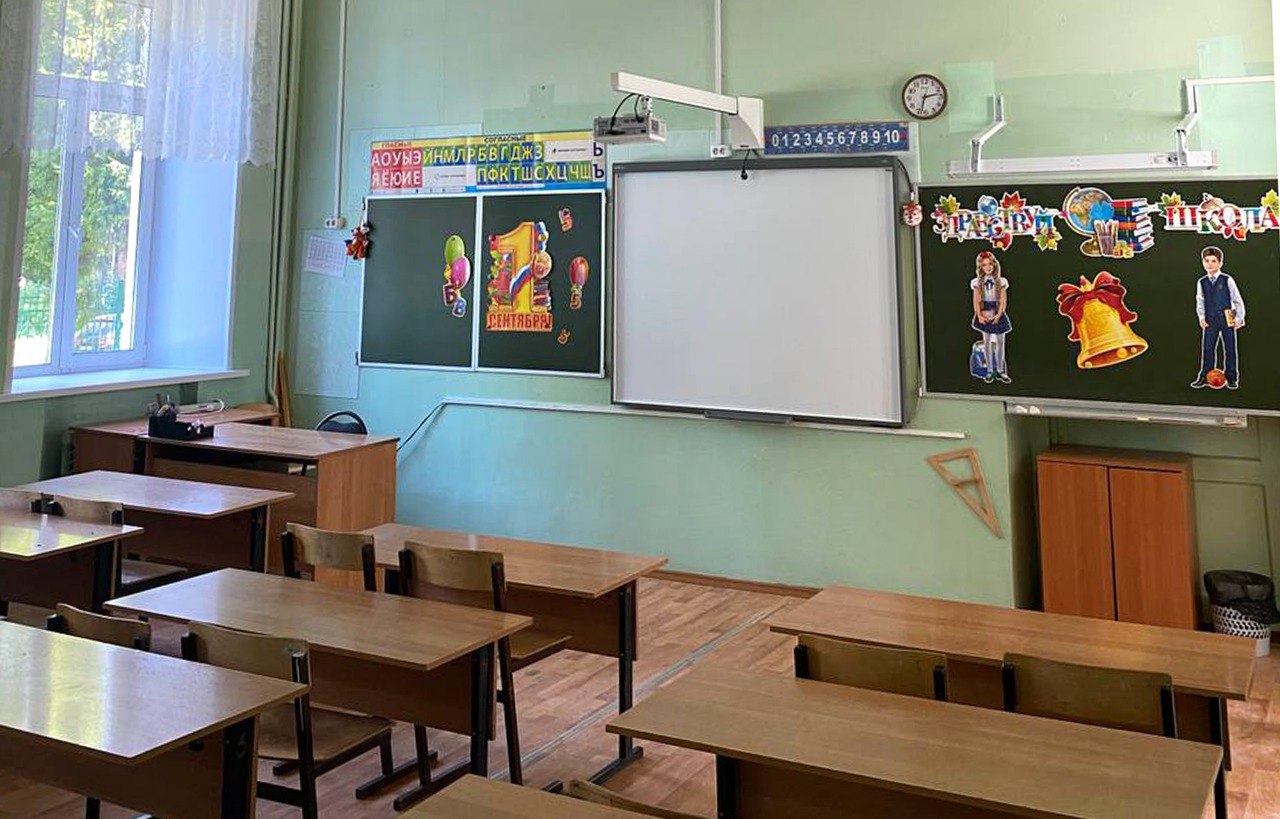 В школе Кашина провели капитальный ремонт системы электроснабжения