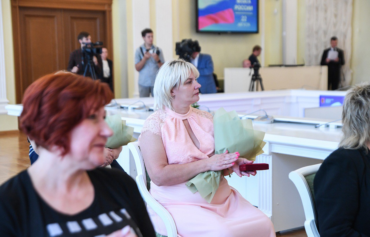 Игорь Руденя вручил государственные и региональные награды жителям Тверской области