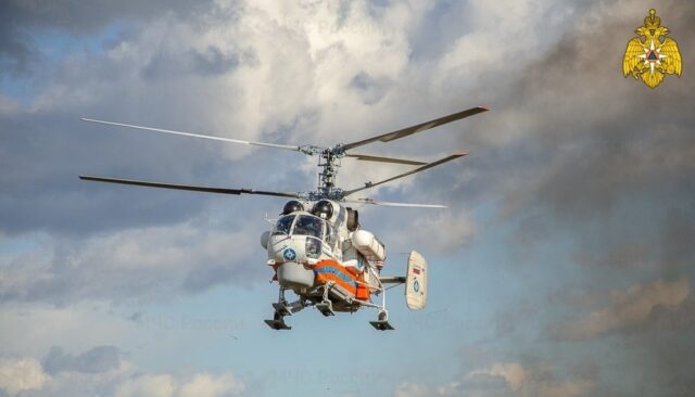 Вертолет санитарной авиации доставил больного ребенка в ДОКБ город Твери