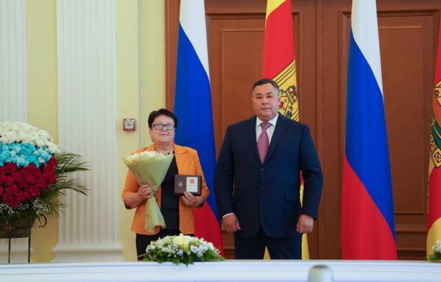 Начальнику управления культуры Оленинского муниципального округа присвоили звание почётного работника