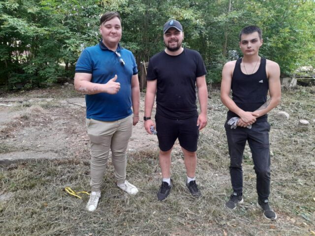 У дома №55 по улице Можайского в Твери прошел субботник У дома №55 по улице Можайского в Твери прошел субботник