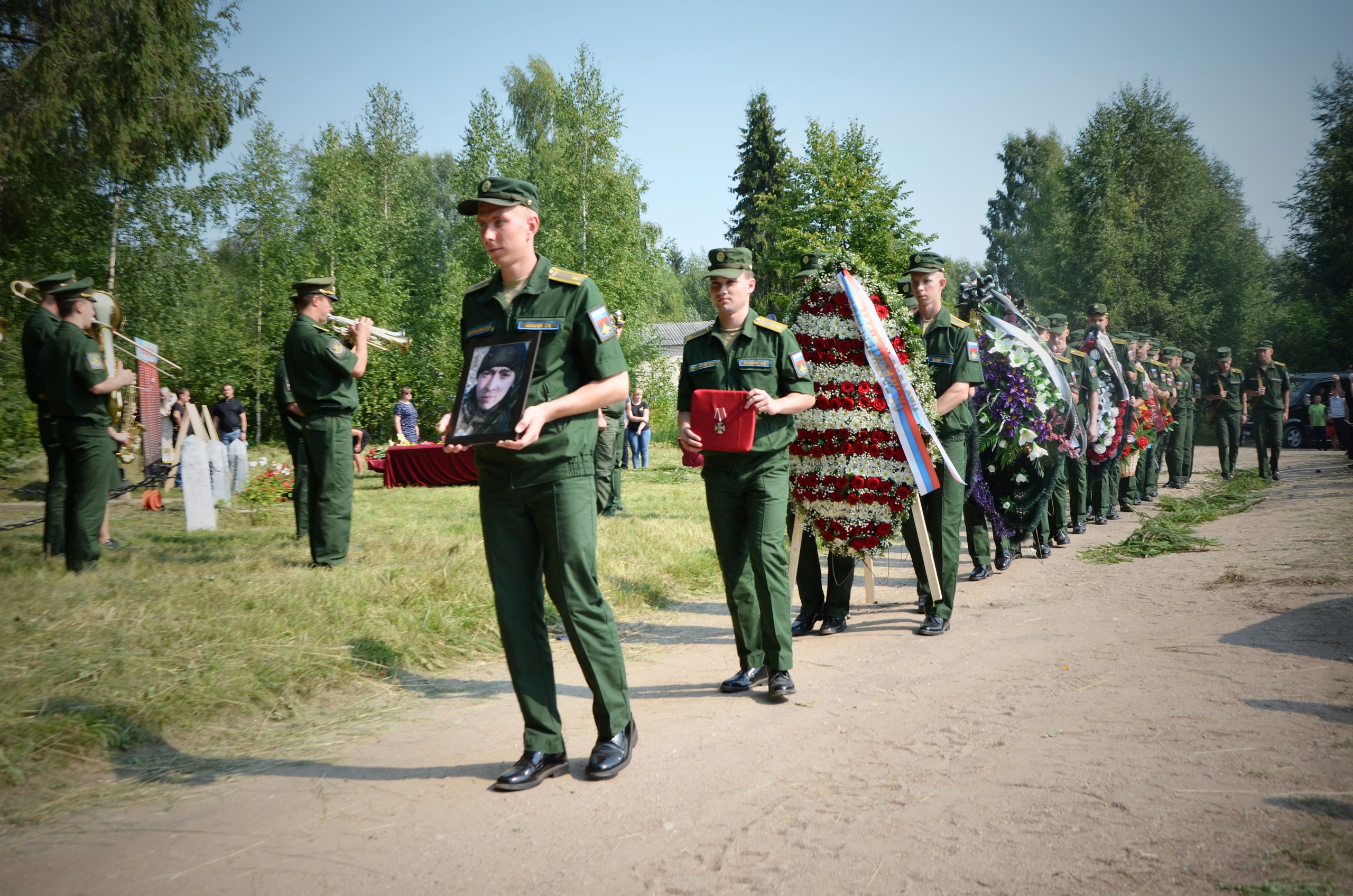 В Тверской области простились с погибшим во время спецоперации на Украине Михаилом Лукьяновым