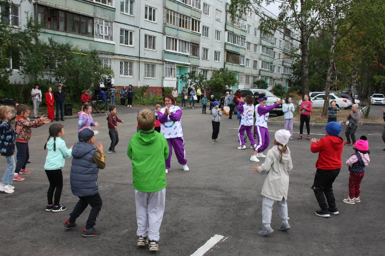На улице Можайского прошел праздник двора