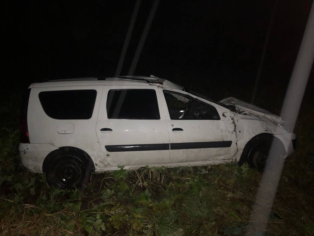 Автомобиль вылетел в кювет в Тверской области