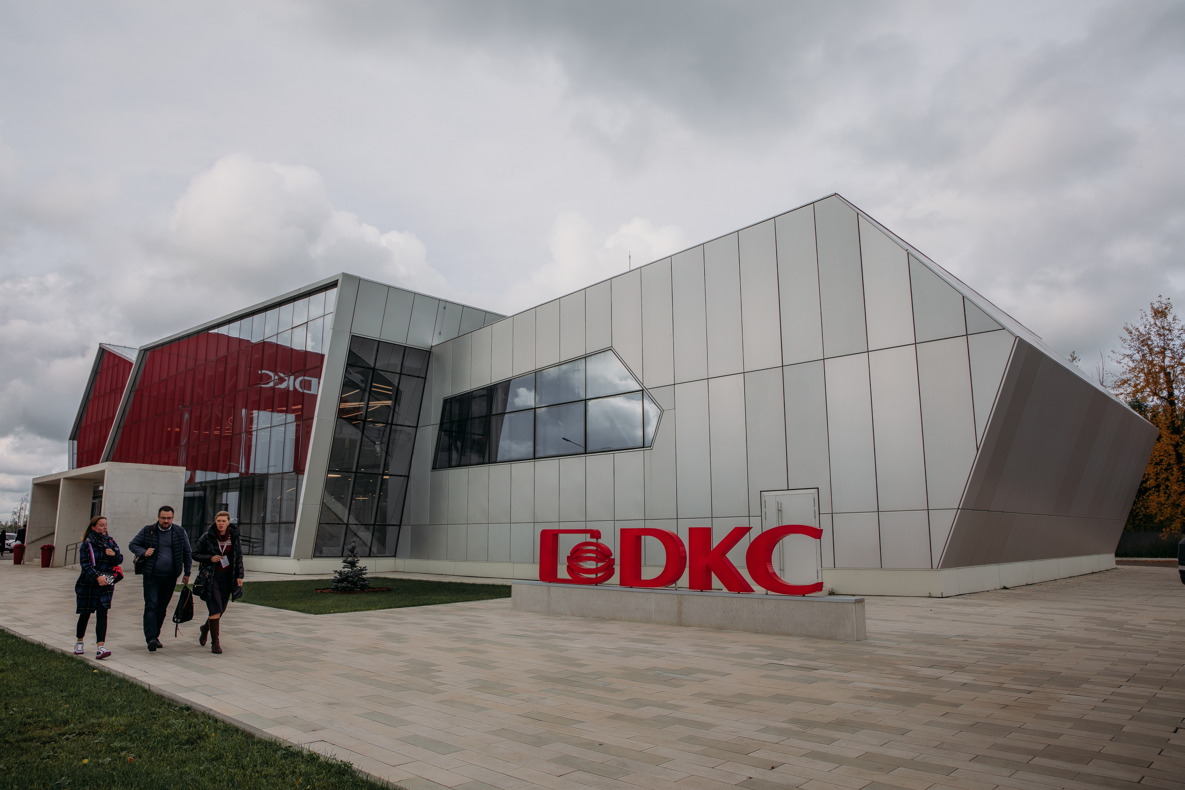 Итальянец с русской душой: Фабио Мастранджело дал концерт на тверском заводе