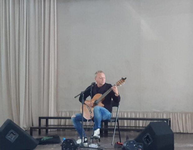 В Тверской области опубликовали видеоверсию концерта известного рок-музыканта