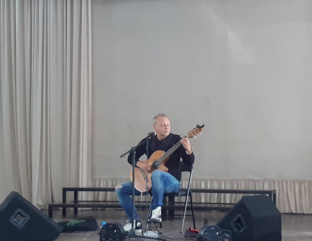 В Тверской области опубликовали видеоверсию концерта известного рок-музыканта