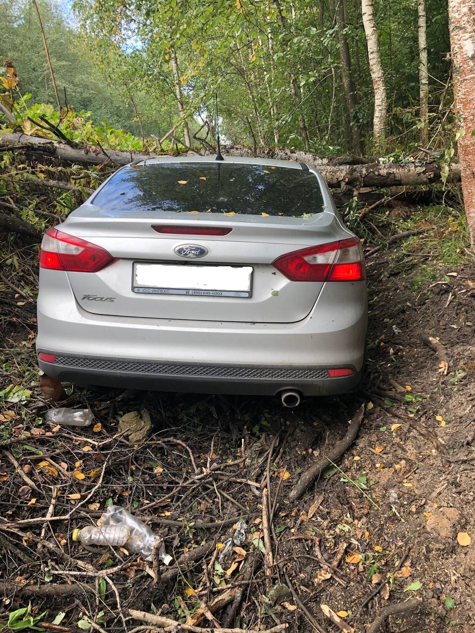 В Тверской области молодой водитель сломал руку в ДТП