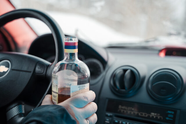 Житель Тверской области отправится в колонию-поселение за повторную пьяную езду У жителя Тверской области конфисковали автомобиль за нетрезвое вождение