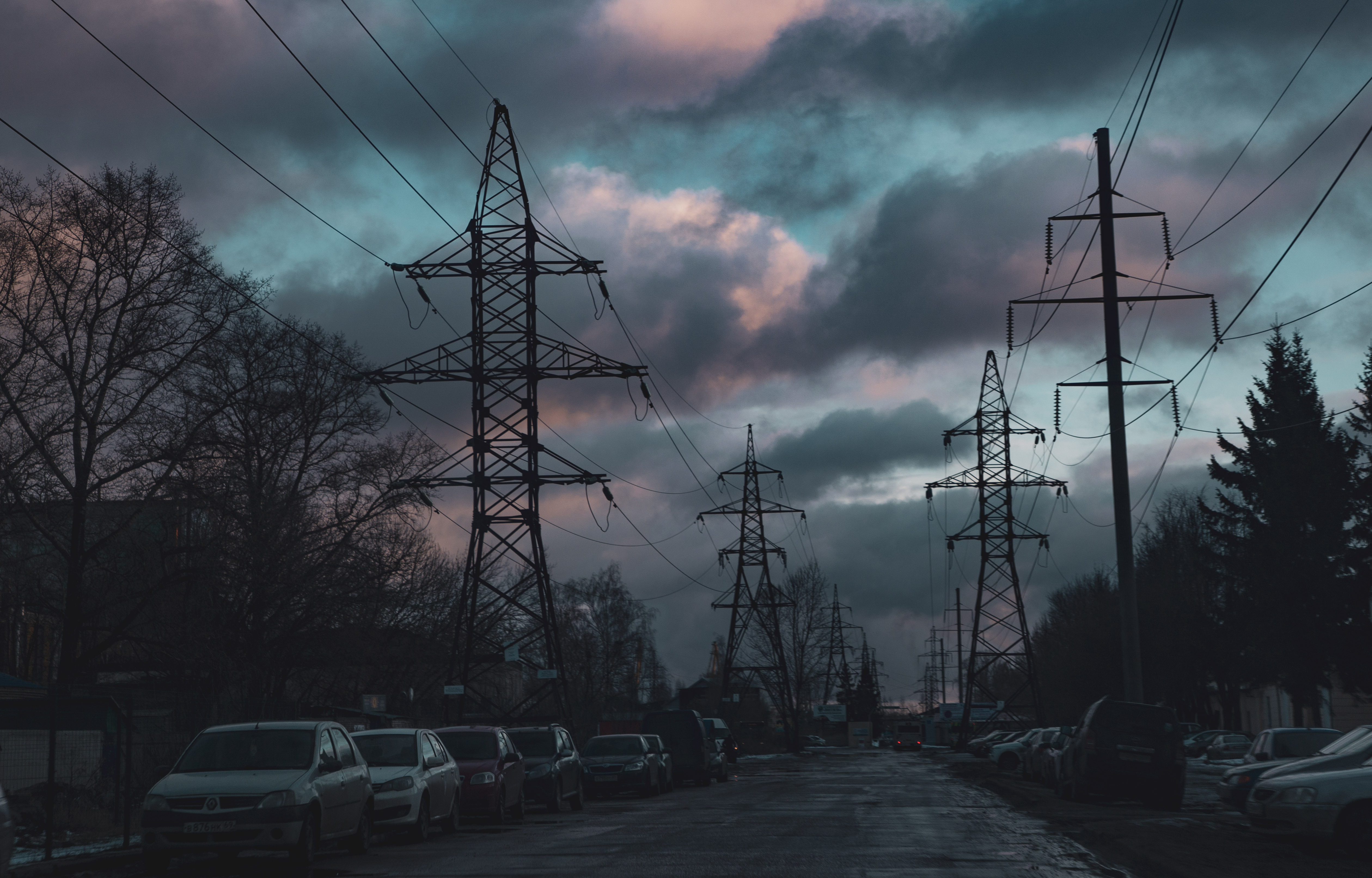 Холодный ветер с дождем: какую погоду обещают синоптики жителям региона в среду