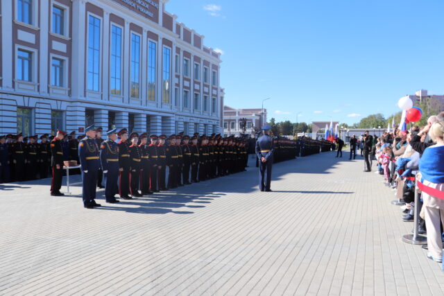В Тверском суворовском военном училище прошла торжественная церемония посвящения в суворовцы В Тверском суворовском военном училище прошла торжественная церемония посвящения в суворовцы