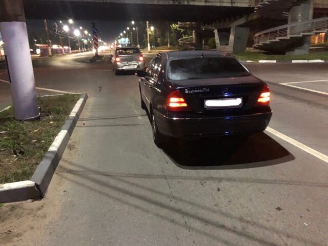 В Твери столкнулись две иномарки