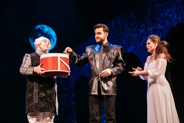 Тверской театр драмы приглашает на "Укрощение строптивой" Тверской театр драмы приглашает на "Укрощение строптивой"