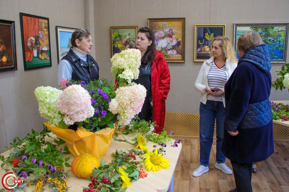 В Вышнем Волочке прошла выставка живых цветов