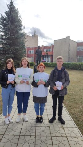 150 памяток о безопасности раздали жителям Торопецкого района